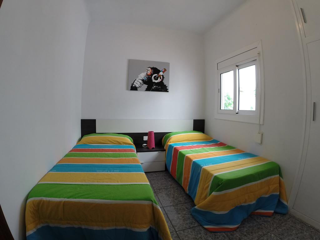 Lg Big Flat Barcelona Apartment Badalona Exterior photo